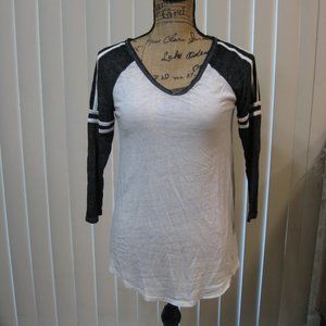 NWOT SO white gray ¾ sleeve baseball tee t shirt top XS